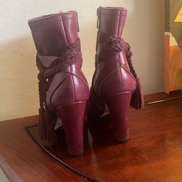 Vince Camuto Suede Boots Sz 5.5M - Picture 4 of 7